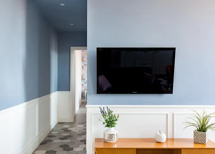 Lata Penthouse Apartment *